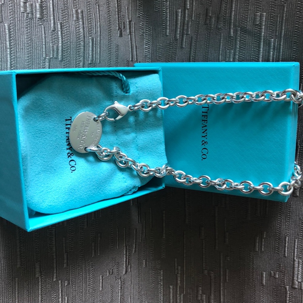 Tiffany & Co. Return to Tiffany Oval Tag Necklace